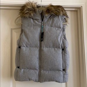 Women’s GAP Down Vest